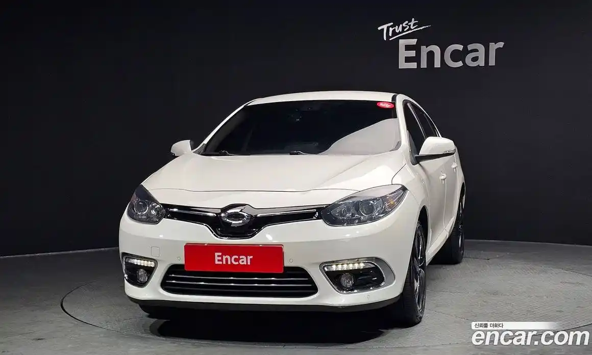 Renault SM3 2016 1.6 Автомат в Москве № 107012, фото 1