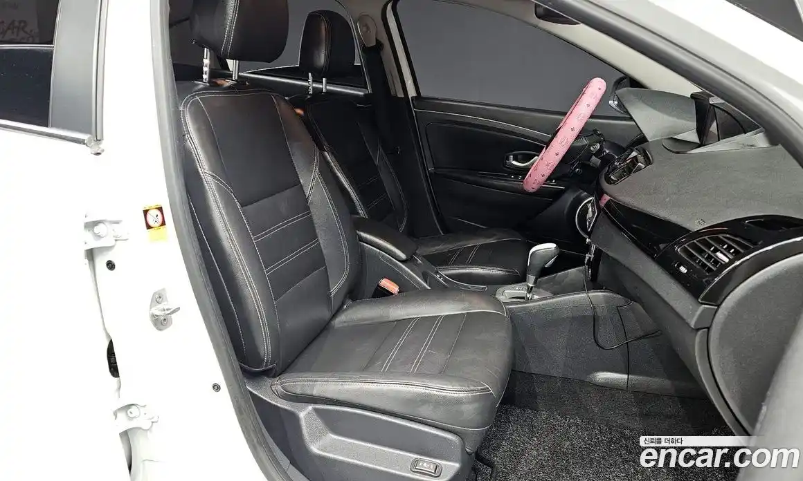 Renault SM3 2016 1.6 Автомат в Москве № 107012, фото 6