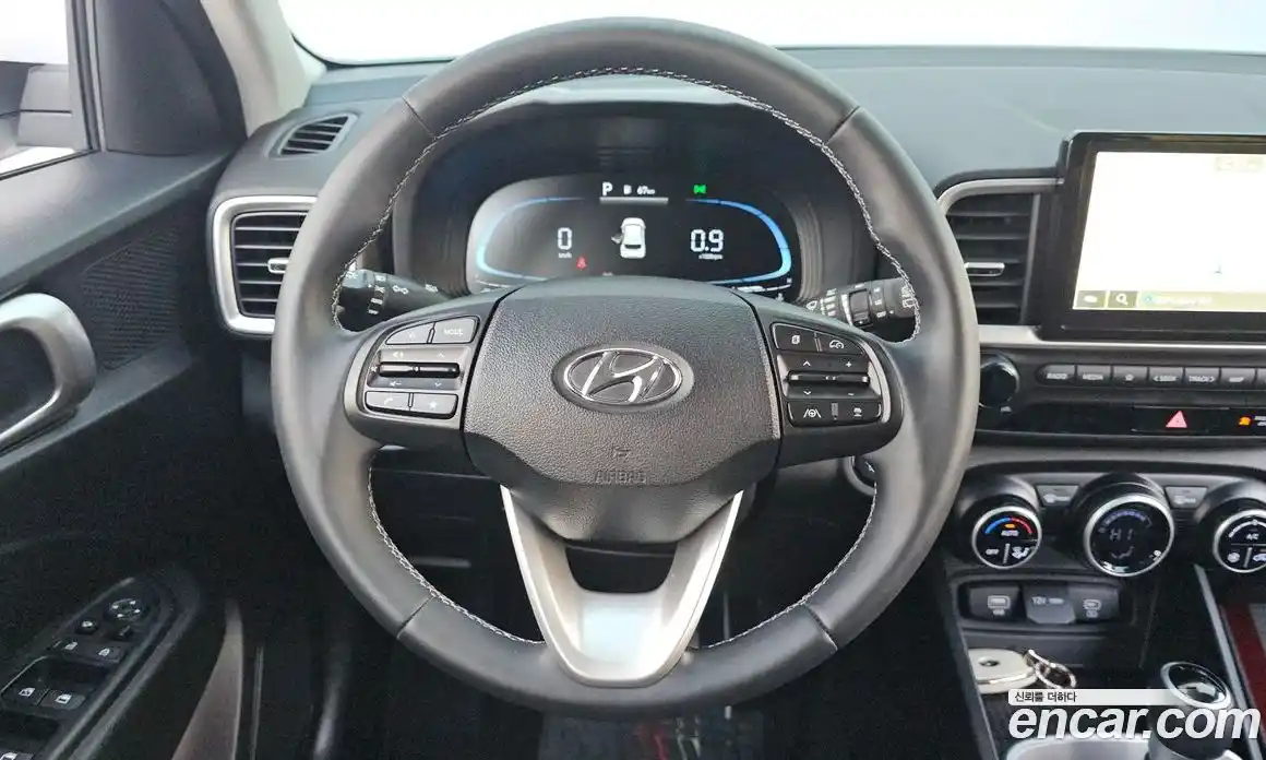 Hyundai Venue 2023 1.6 Автомат в Москве № 108837, фото 14