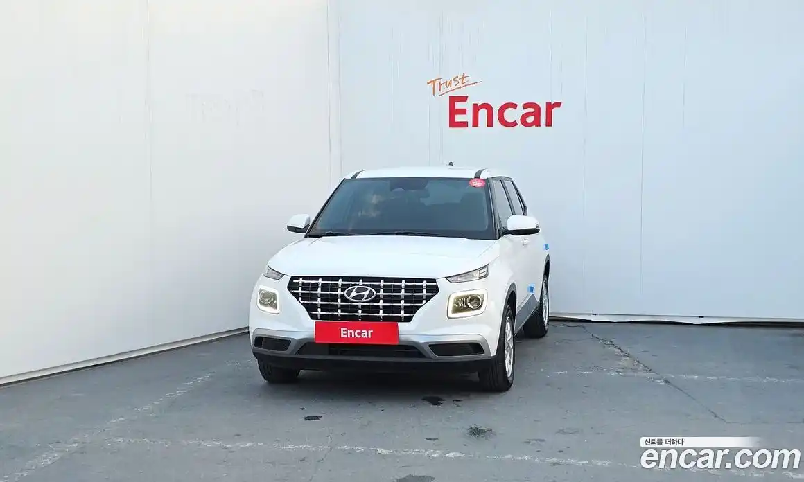 Hyundai Venue 2023 1.6 Автомат в Москве № 108837, фото 15