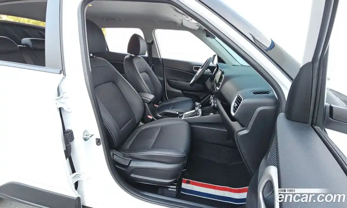 Hyundai Venue 2023 1.6 Автомат в Москве № 108837, фото 19