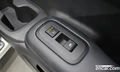 Hyundai Santa Fe 2024 1.6 Автомат в Москве № 109619, миниатюра 8