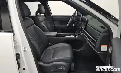 Hyundai Santa Fe 2024 1.6 Автомат в Москве № 109619, миниатюра 9