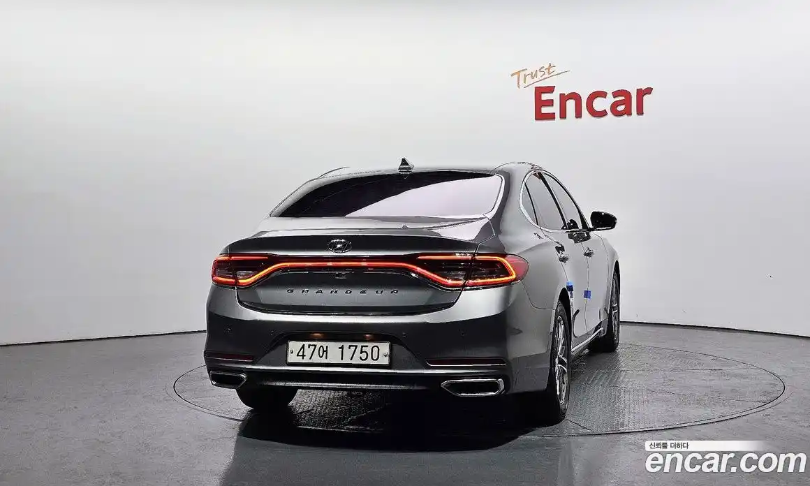 Hyundai Grandeur 2018 2.4 Автомат в Москве № 113003, фото 5