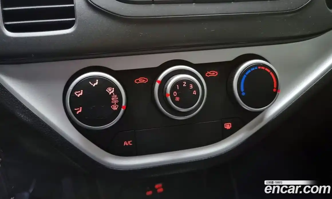 Kia Morning 2016 1.0 Автомат в Москве № 11390, фото 16