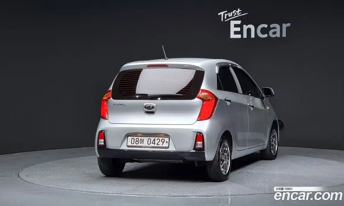 Kia Morning 2016 1.0 Автомат в Москве № 11390, фото 17