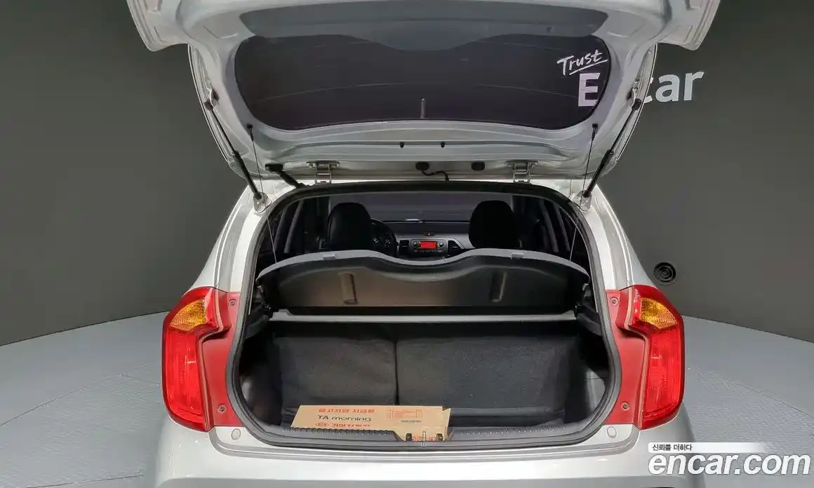 Kia Morning 2016 1.0 Автомат в Москве № 11390, фото 19