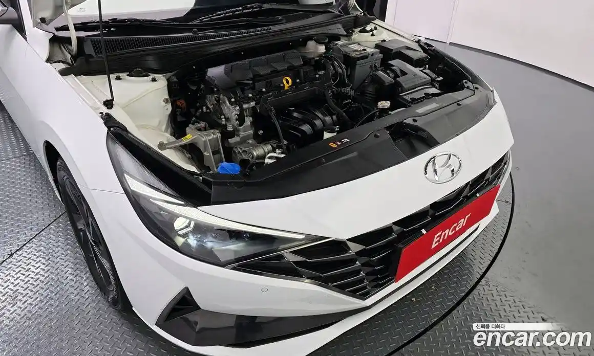 Hyundai Avante 2021 1.6 Автомат в Москве № 117225, фото 4