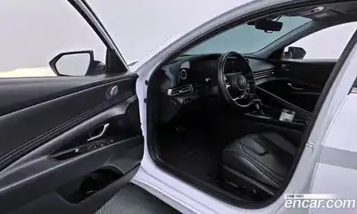 Hyundai Avante 2021 1.6 Автомат в Москве № 117225, миниатюра 7