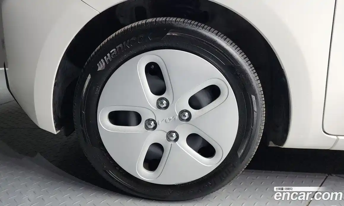 Kia Ray 2024 1.0 Автомат в Москве № 121195, фото 5