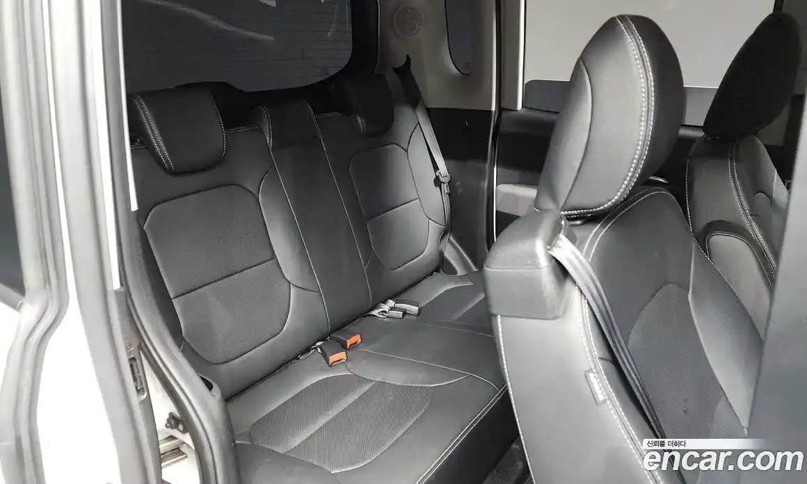 Kia Ray 2024 1.0 Автомат в Москве № 121195, фото 10