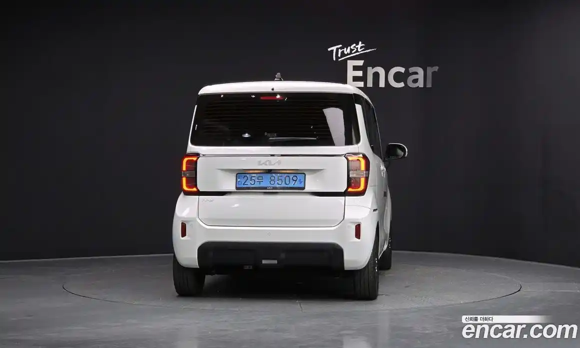 Kia Ray 2024 0.1 Автомат в Москве № 121659, фото 4