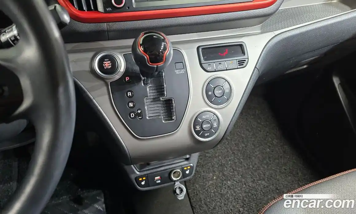 Kia Ray 2022 1.0 Автомат в Москве № 124257, фото 14