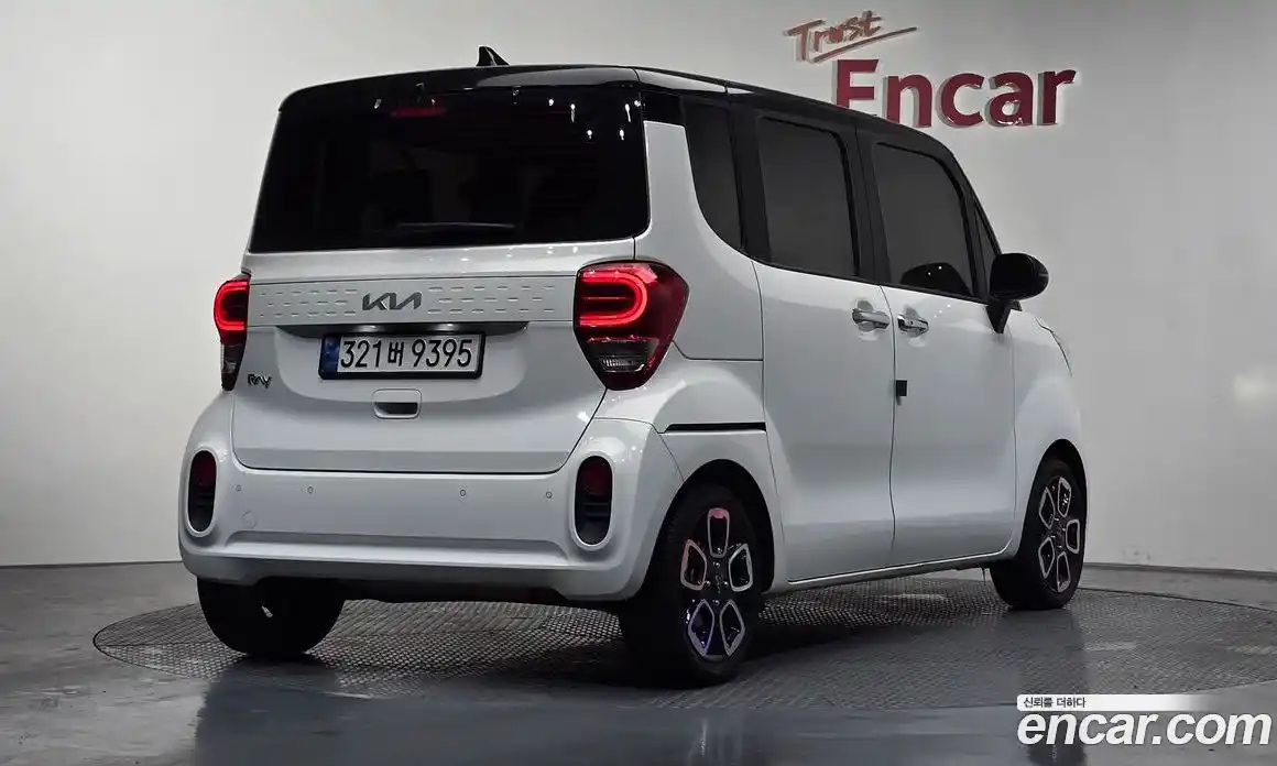 Kia Ray 2022 1.0 Автомат в Москве № 124257, фото 15