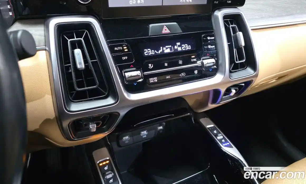 Kia Sorento 2022 1.6 Автомат в Москве № 124308, фото 17