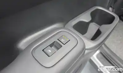 Hyundai Santa Fe 2025 2.5 Автомат в Москве № 129979, миниатюра 10