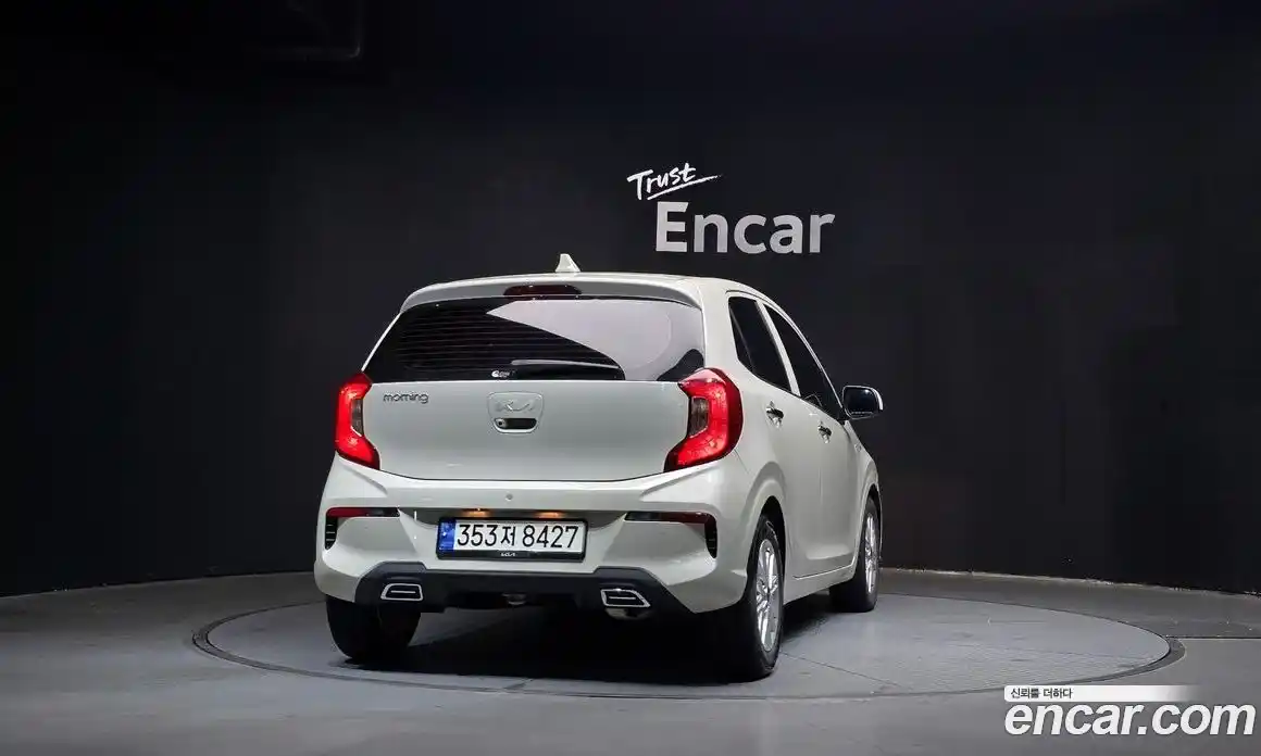 Kia Morning 2022 1.0 Автомат в Москве № 131441, фото 13