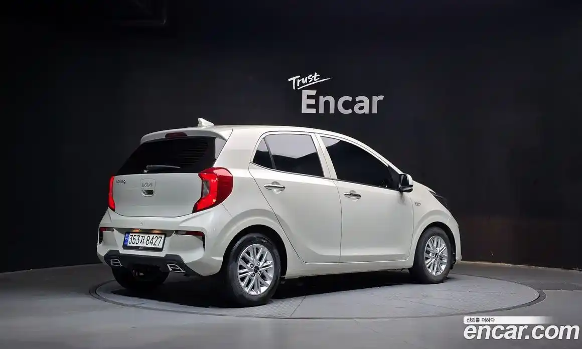 Kia Morning 2022 1.0 Автомат в Москве № 131441, фото 18