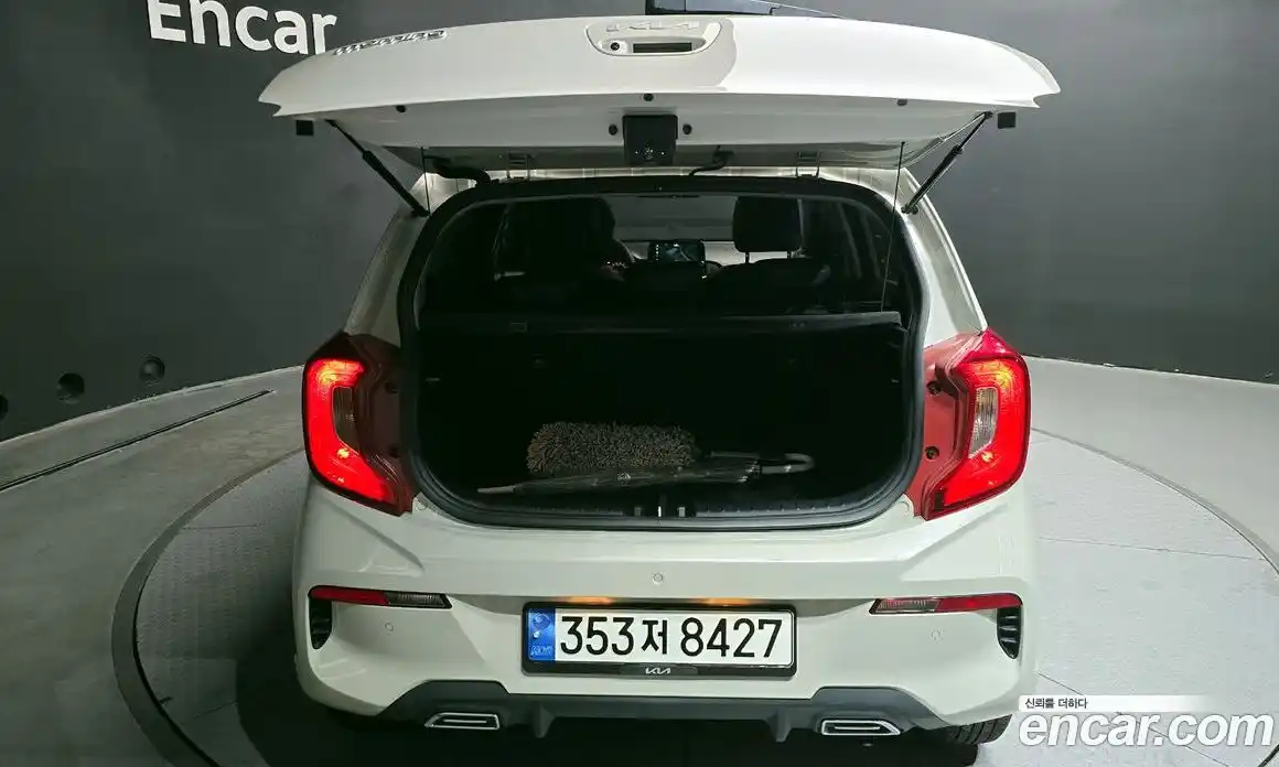 Kia Morning 2022 1.0 Автомат в Москве № 131441, фото 10