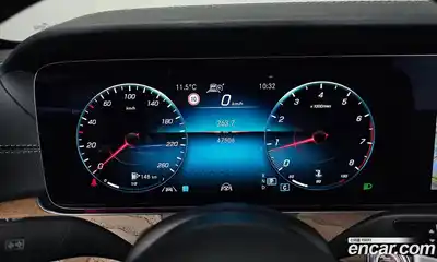 Mercedes-Benz E-Class 2022 2.0 Автомат в Москве № 142115, миниатюра 3