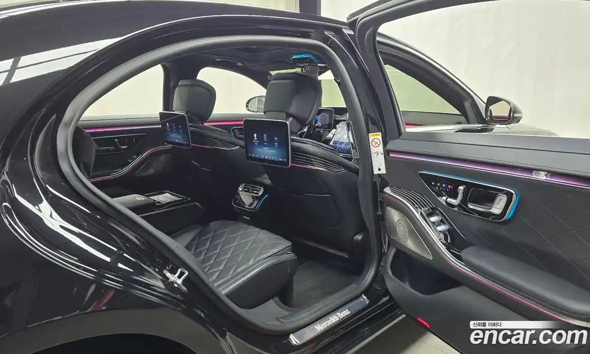 Mercedes-Benz S-Class 2023 4.0 Автомат в Москве № 143215, фото 4