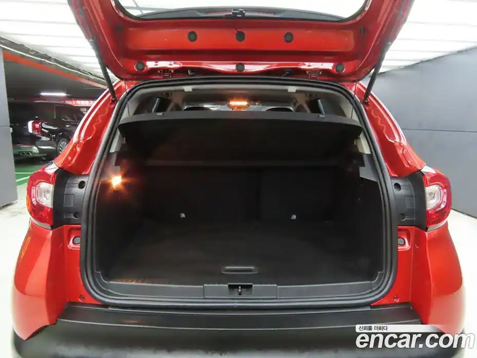 Renault QM3 2015 1.5 Автомат в Москве № 146870, фото 18