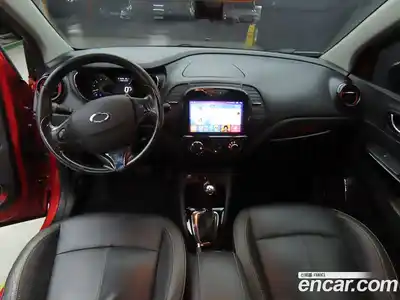 Renault QM3 2015 1.5 Автомат в Москве № 146870, миниатюра 7