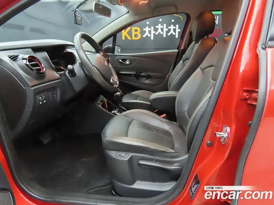 Renault QM3 2015 1.5 Автомат в Москве № 146870, фото 8