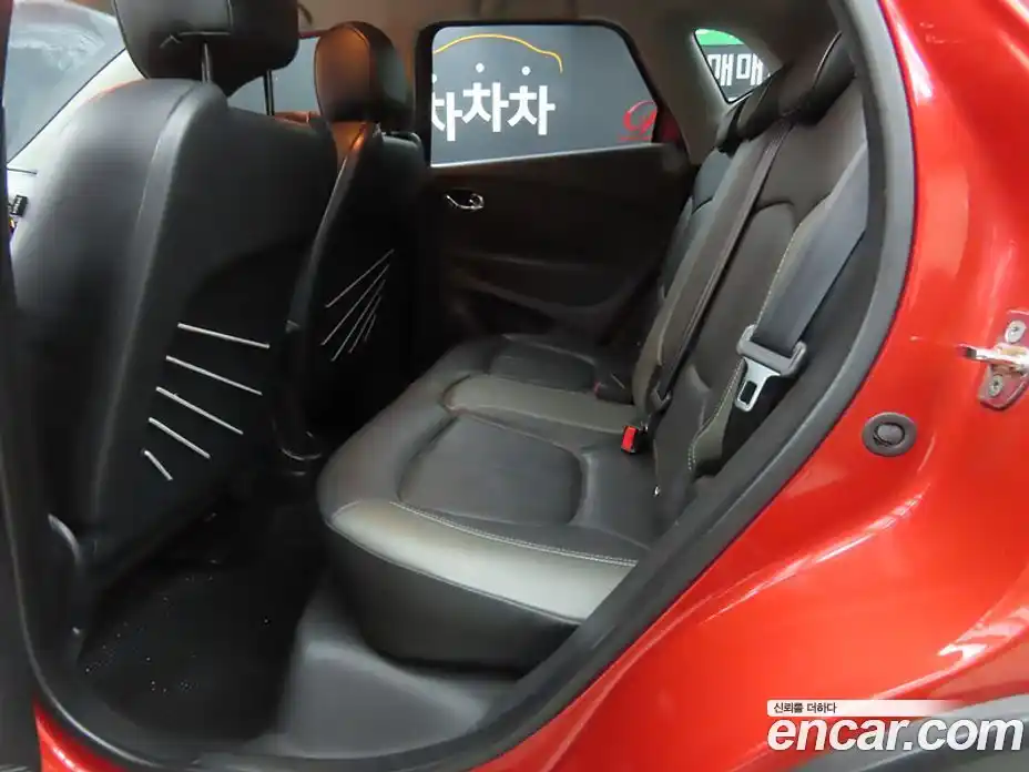 Renault QM3 2015 1.5 Автомат в Москве № 146870, фото 9