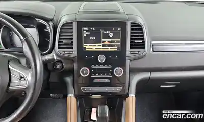 Renault QM6 2022 2.0 Автомат в Москве № 147996, миниатюра 2