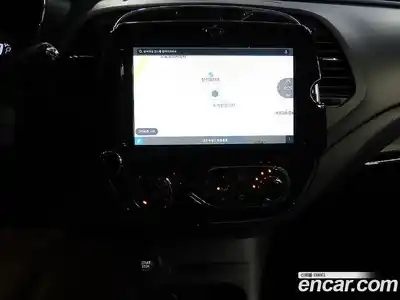 Renault QM3 2016 1.5 Автомат в Москве № 152674, миниатюра 12