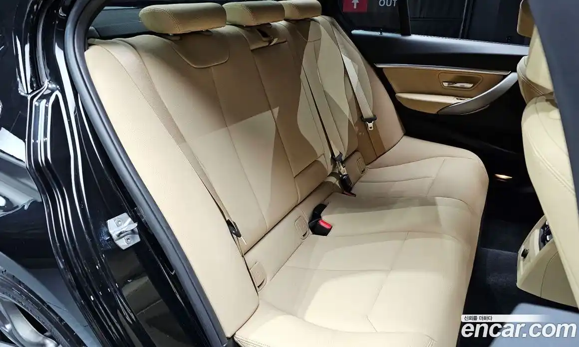 BMW 3-Series 2018 2.0 Автомат в Москве № 154309, фото 14