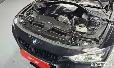 BMW 3-Series 2018 2.0 Автомат в Москве № 154309, миниатюра 9