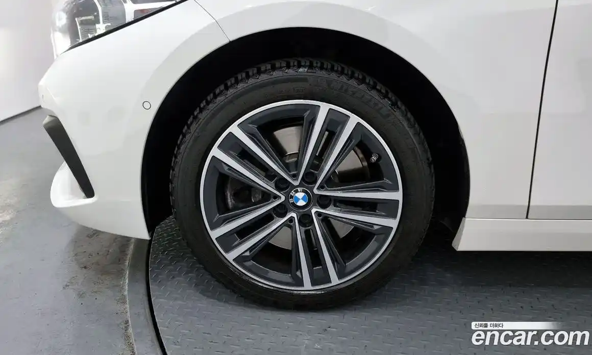 BMW 1-Series 2021 2.0 Автомат в Москве № 156536, фото 14