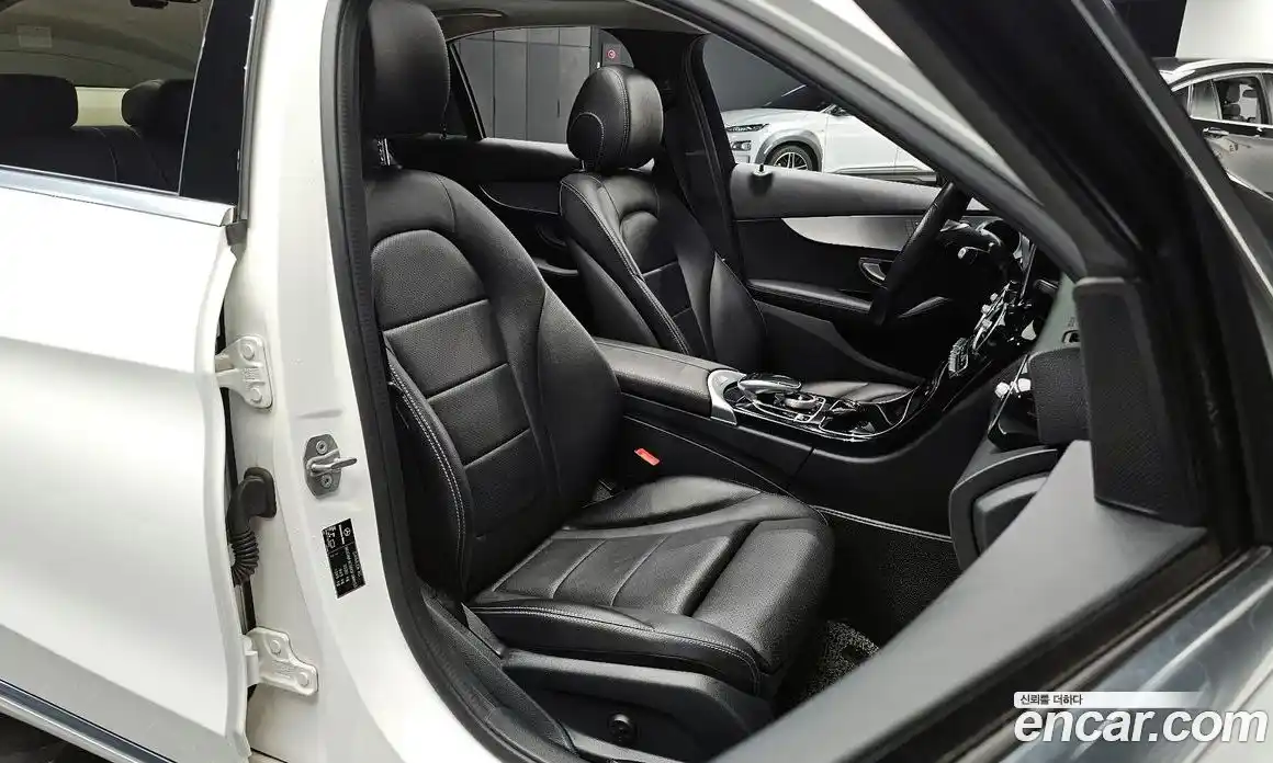 Mercedes-Benz C-Class 2016 2.0 Автомат в Москве № 158404, фото 18