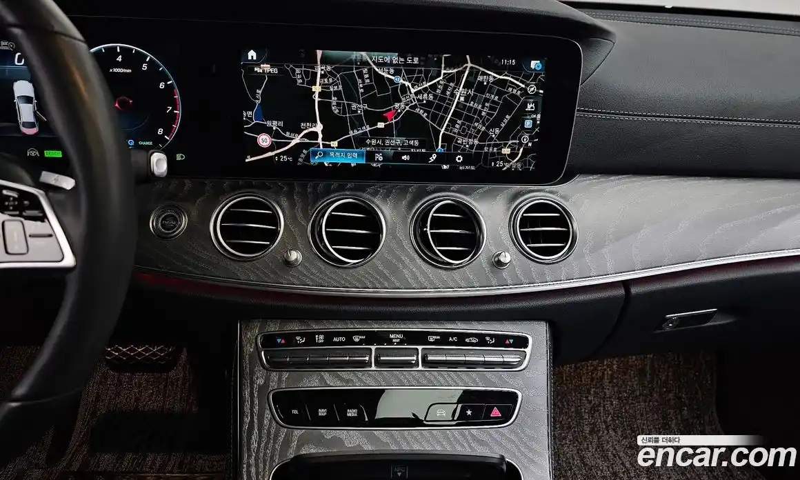 Mercedes-Benz E-Class 2023 2.0 Автомат в Москве № 161242, фото 14