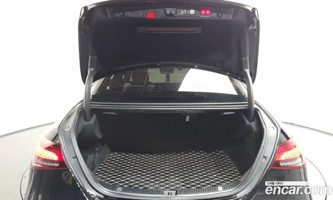 Mercedes-Benz E-Class 2023 2.0 Автомат в Москве № 161242, фото 20