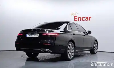 Mercedes-Benz E-Class 2023 2.0 Автомат в Москве № 161242, миниатюра 2