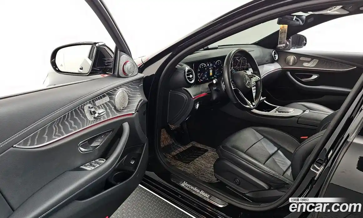 Mercedes-Benz E-Class 2023 2.0 Автомат в Москве № 161242, фото 10