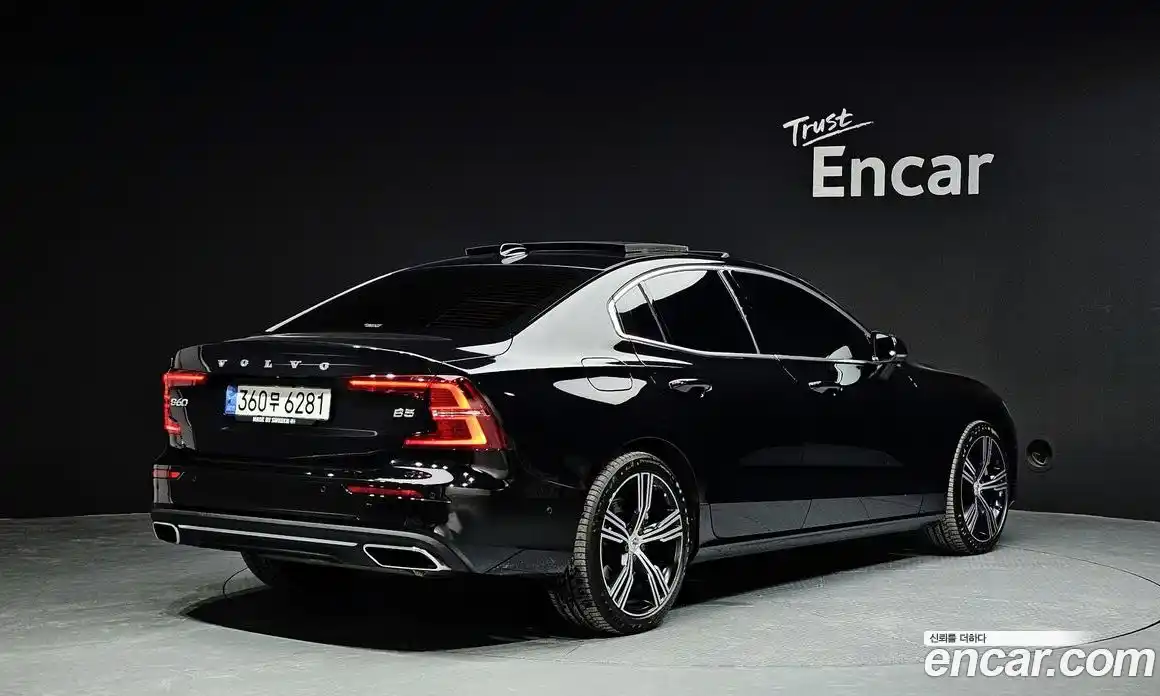 Volvo S60 2022 2.0 Автомат в Москве № 164394, фото 13