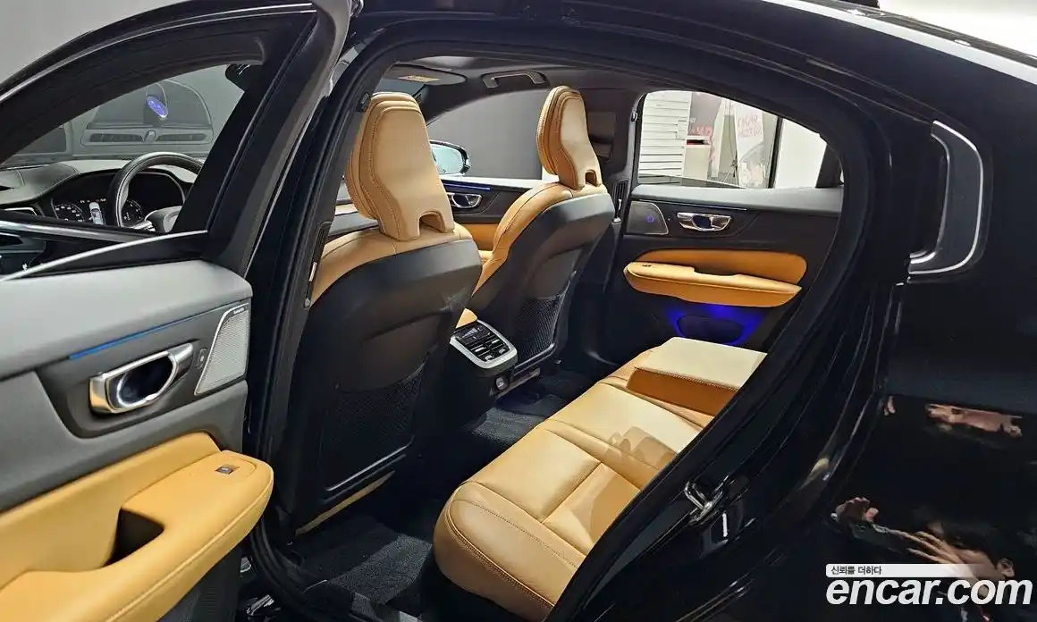 Volvo S60 2022 2.0 Автомат в Москве № 164394, фото 14