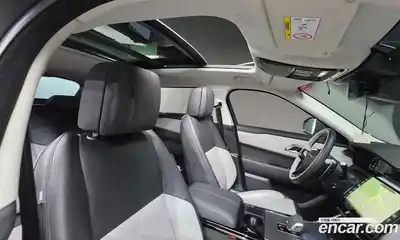 Land Rover Range-Rover Velar 2025 3.0 Автомат в Москве № 165950, миниатюра 11