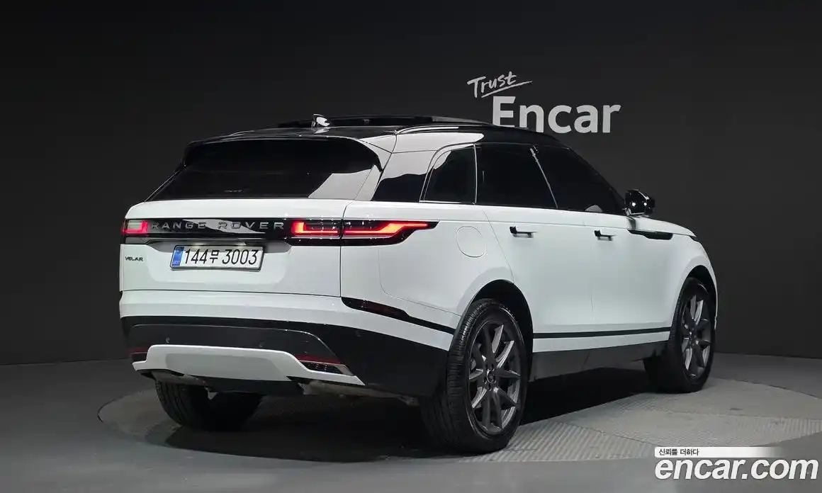 Land Rover Range-Rover Velar 2025 3.0 Автомат в Москве № 165950, фото 16