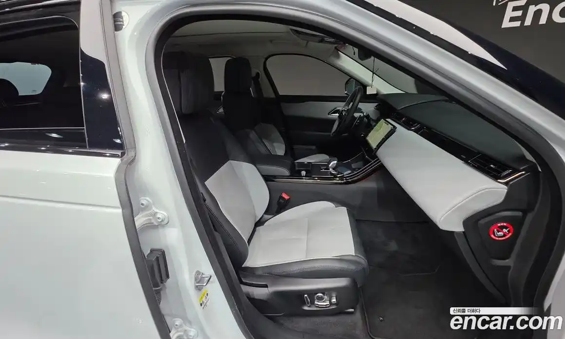 Land Rover Range-Rover Velar 2025 3.0 Автомат в Москве № 165950, фото 9