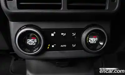 Land Rover Range-Rover Velar 2025 3.0 Автомат в Москве № 165950, миниатюра 10