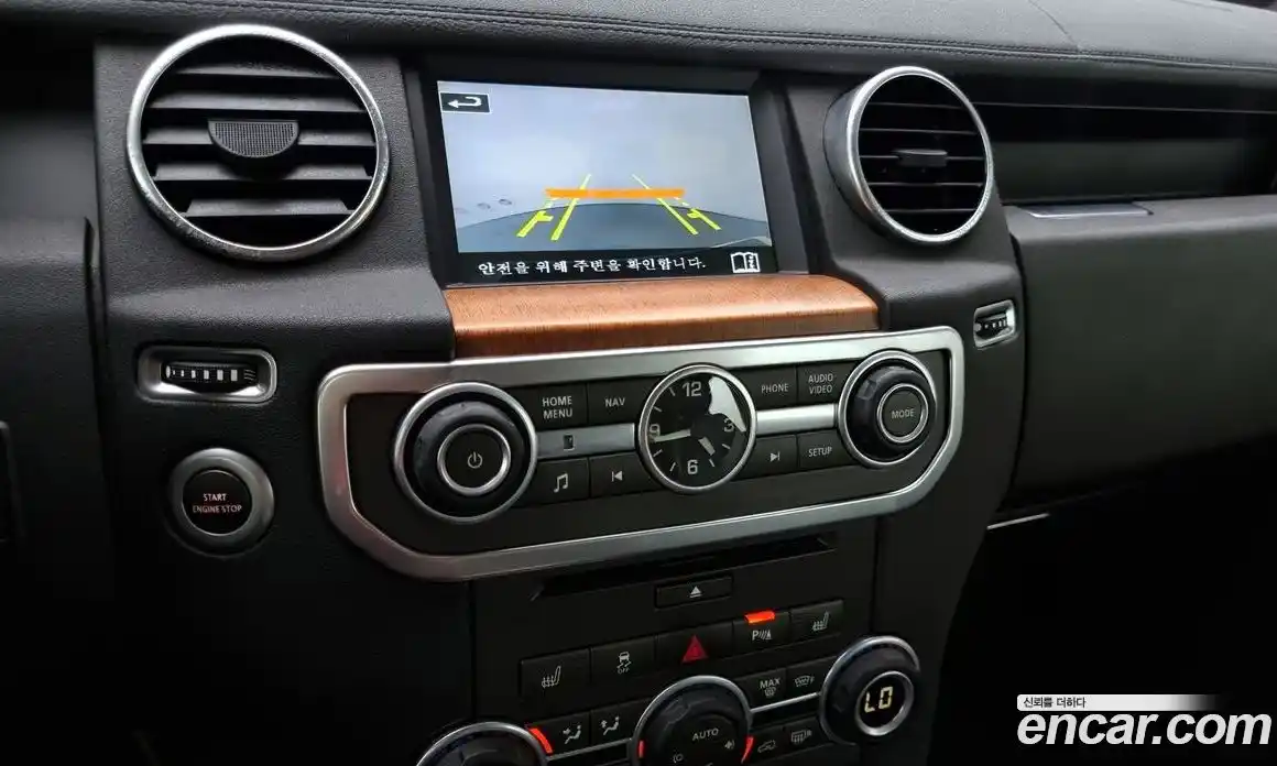 Land Rover Discovery 2016 3.0 Автомат в Москве № 166360, фото 15