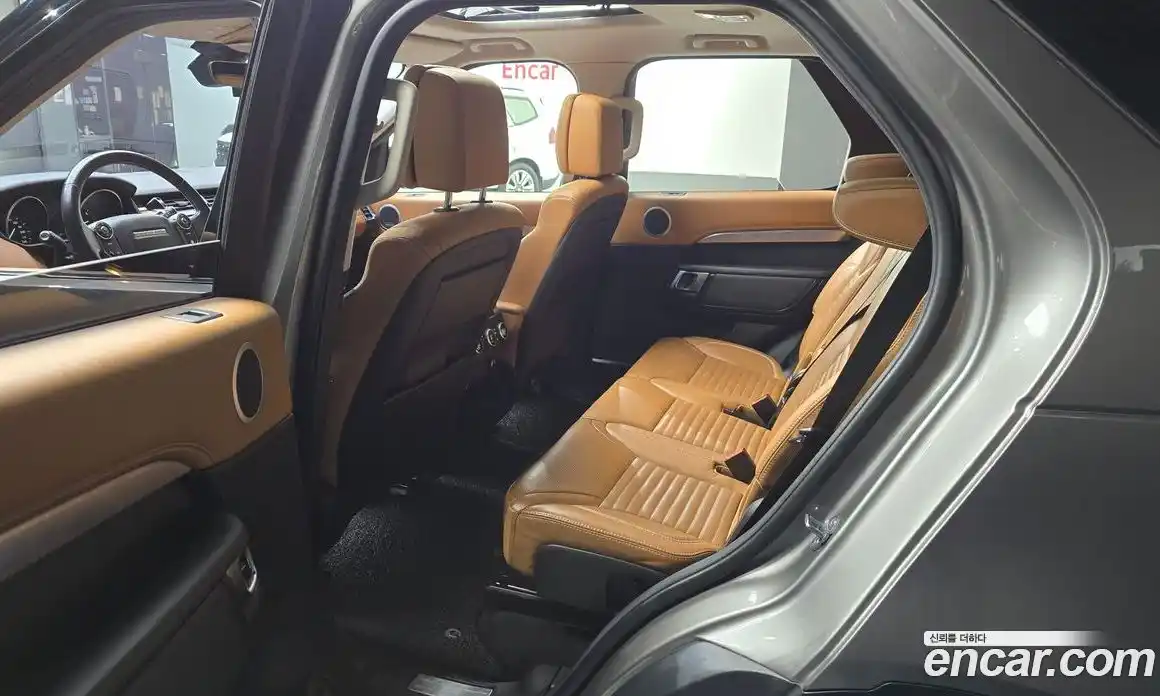 Land Rover Discovery 2017 3.0 Автомат в Москве № 166705, фото 11