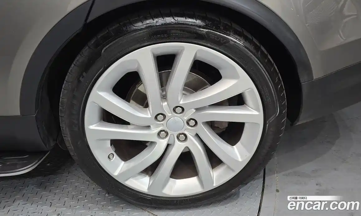 Land Rover Discovery 2017 3.0 Автомат в Москве № 166705, фото 5