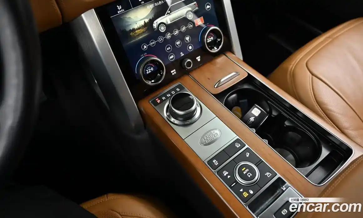 Land Rover Range-Rover 2022 5.0 Автомат в Москве № 166756, фото 9