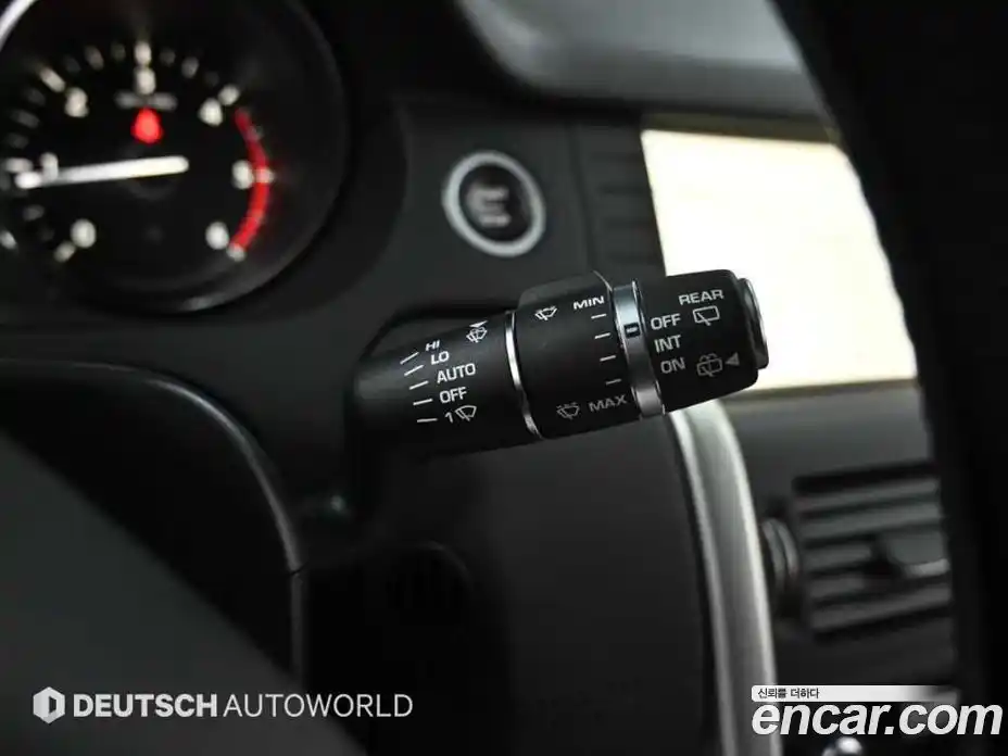 Land Rover Discovery Sport 2017 2.0 Автомат в Москве № 166853, фото 16